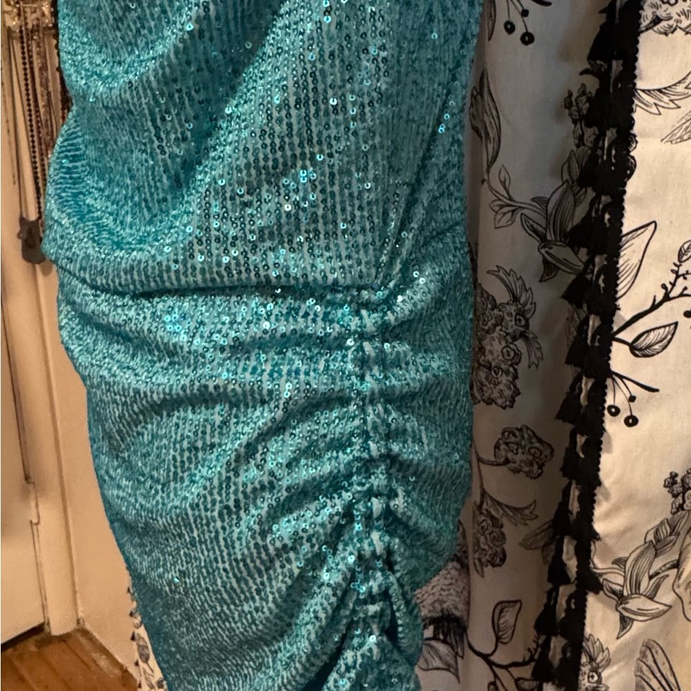 Sparkling Teal Sequin Mini Dress - Picture 5 of 6